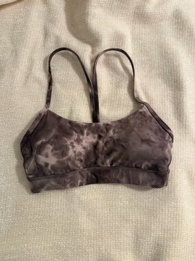 lululemon athletica Gray Tie-Dye Y flow sports Bra size 4